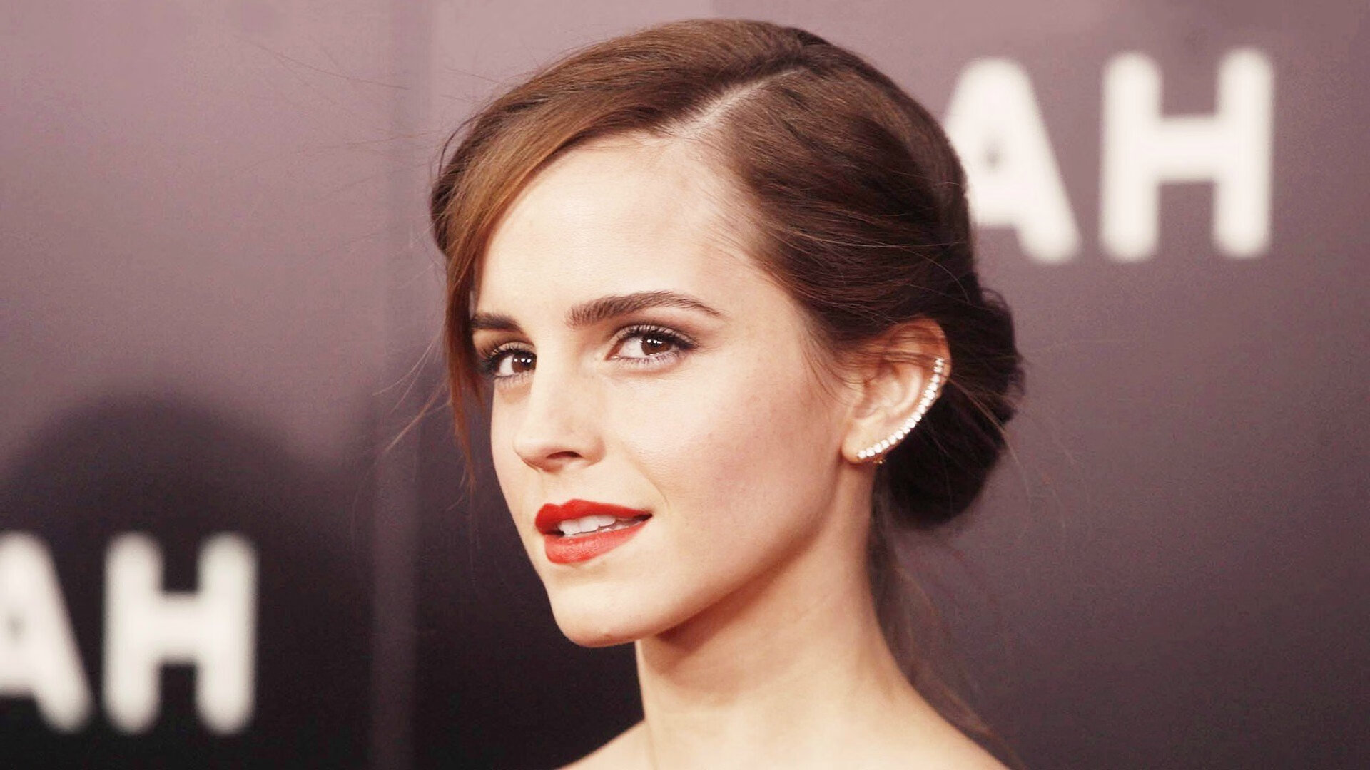 开云官方网站-意甲技能盛宴：灵巧过人点燃赛场，意甲高能7秒