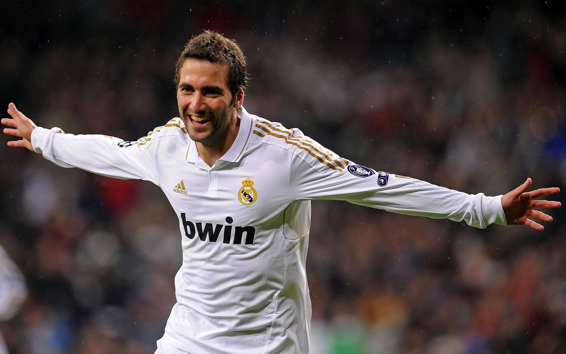 开云体育官方网站-亚特兰大3-0完胜勒沃库森，首夺欧联杯，亚特兰大球员闪耀欧洲杯